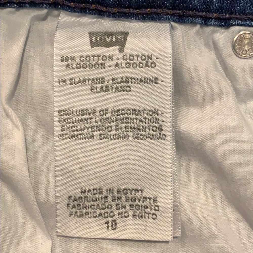 Levi’s Cropped Jeans - Picture 9 of 9